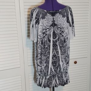 No Label  Stretche Material Chest 48", Length 24"